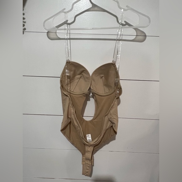 Low back, low front body suit - Picture 2 of 8